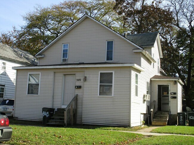 Building Photo - 320 E 8th St Unit 2