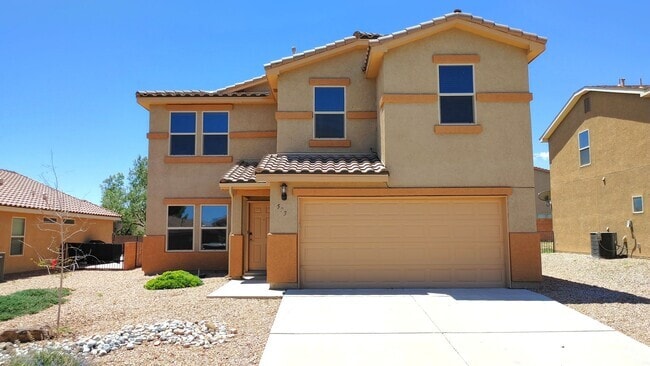 Building Photo - Roomy 3 Bedroom 2 Bathroom Home In Los Lunas!