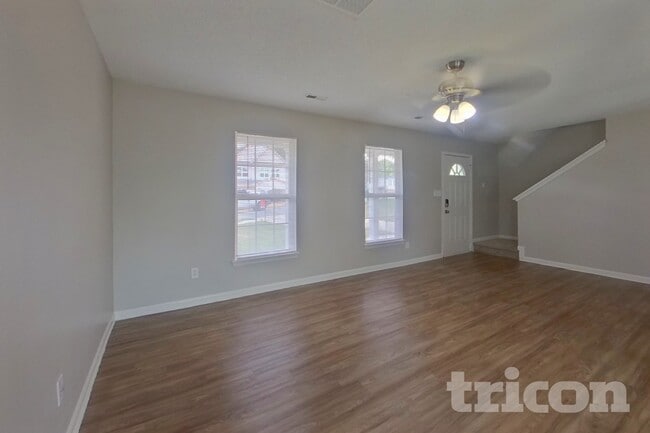 Photo - 6207 Linda Vista Ln