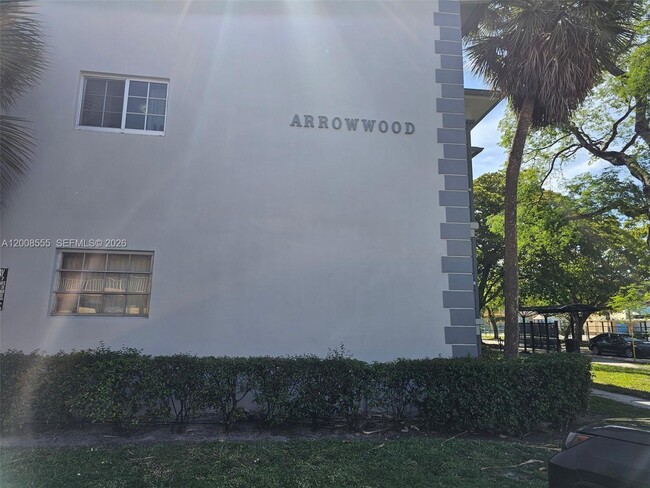 Photo - 900 Tallwood Ave Unit 207