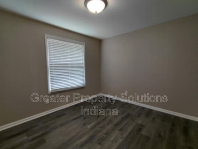 Photo - 2870 Vigo St