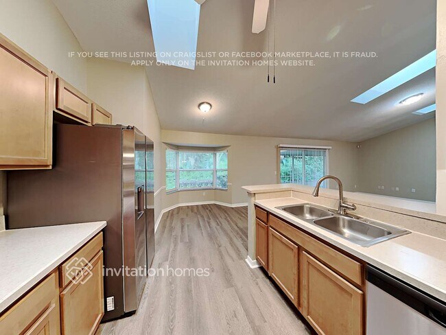 Photo - 37 Carriage Creek Way