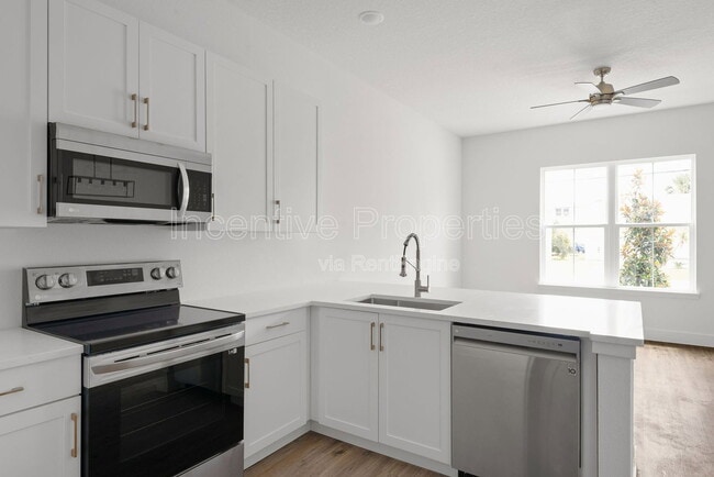 Photo - 437 Braddock Ave