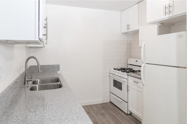 Photo - Garfield Apartments