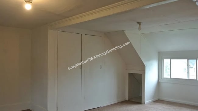 Photo - 861 Priestley Ave