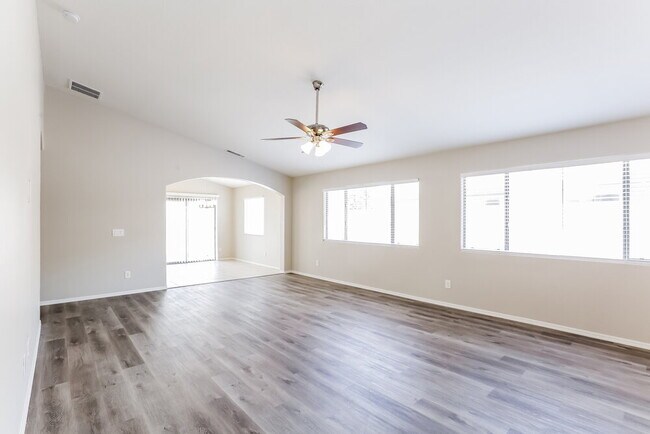 Photo - 2710 S 108th Ave