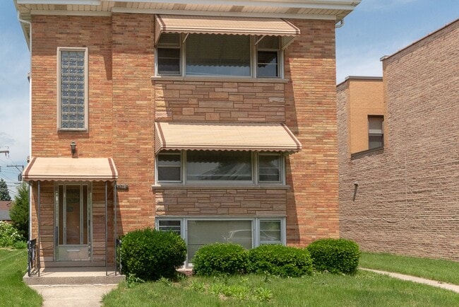 Photo - 6408 W Raven St Apartments Unit A03K
