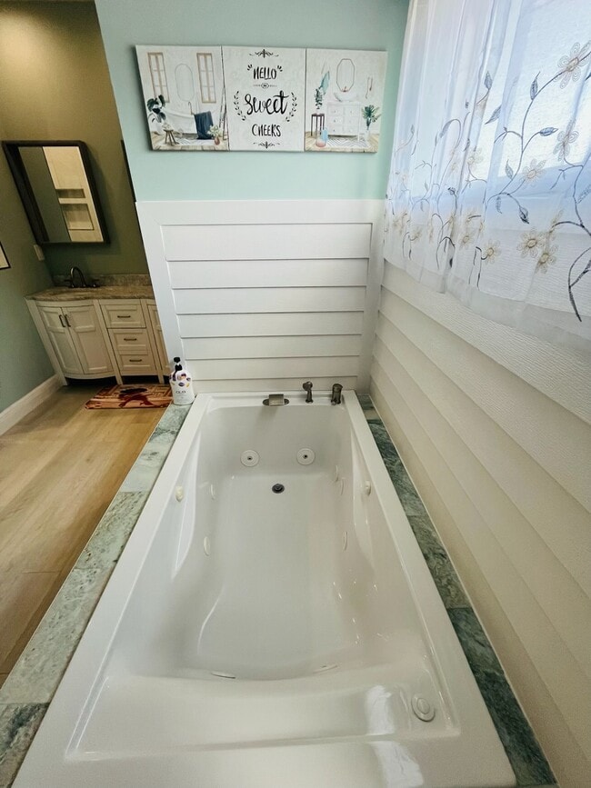 Photo - 8640 Rockland Dr