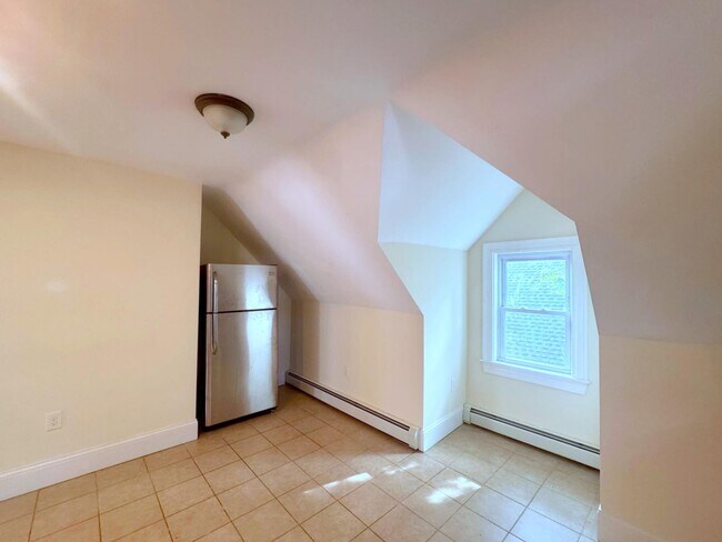 Photo - 102 Sycamore St Unit 3