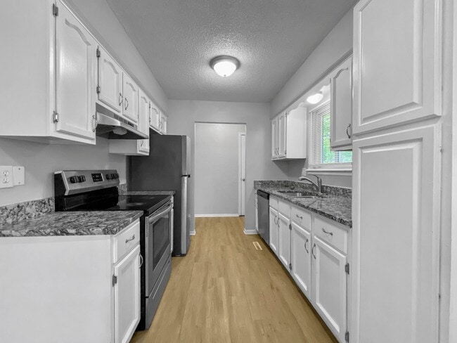 Photo - 3BR/2BA | Great Single Family Home | 2-Car Covered Parking | Fenced backyard!