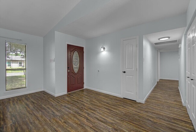 Photo - 5702 Golden Grove Ln