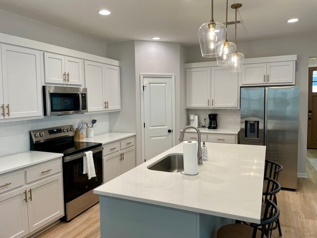 Photo - Great 5 Bedroom in Oxford Commons