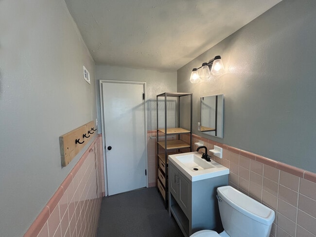 Bathroom - 7558 Woodland Ave Townhome