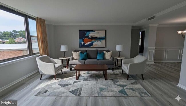 Photo - 4600 Duke St Unidad 620