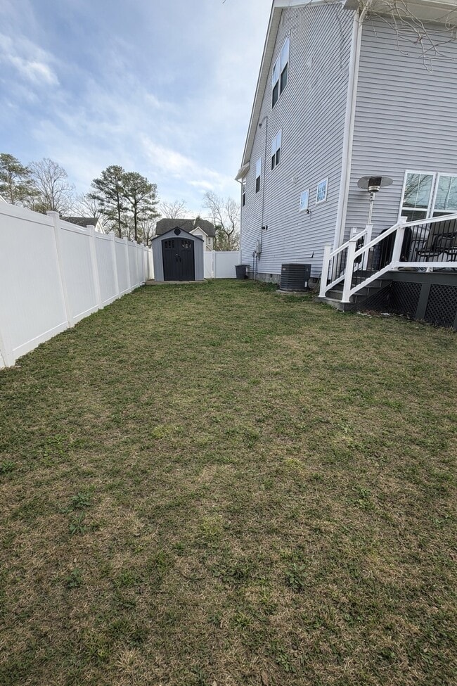 Photo - 211 Benthall Rd