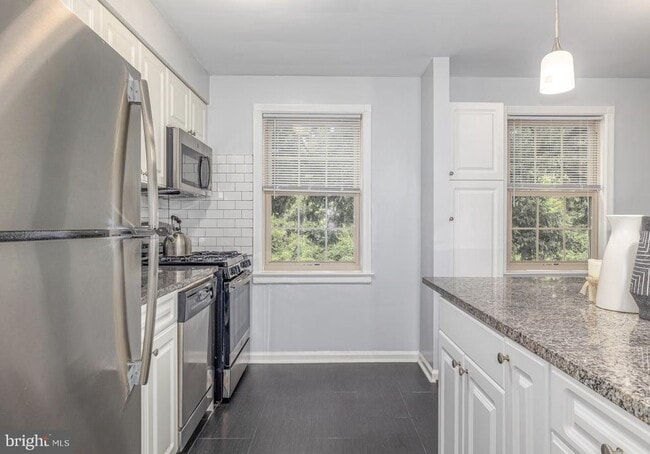 Building Photo - 150 E Wynnewood Rd Unit 31K Rental