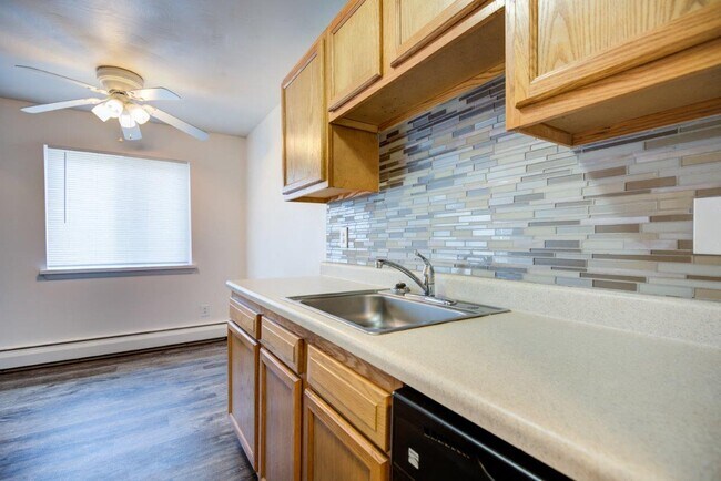 Lake Vista Apartment Homes