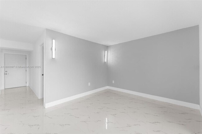 Photo - 8764 SW 12th St Unidad 203
