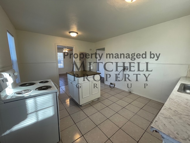 Photo - Wolflin~ 2 bedroom 1 bath!