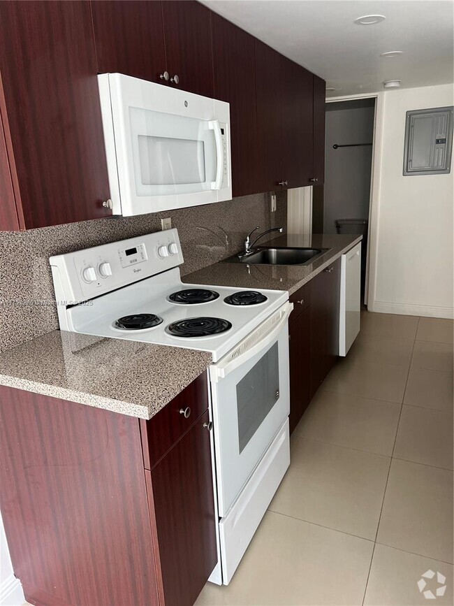 Building Photo - 9310 W Flagler St Unit 115A Rental