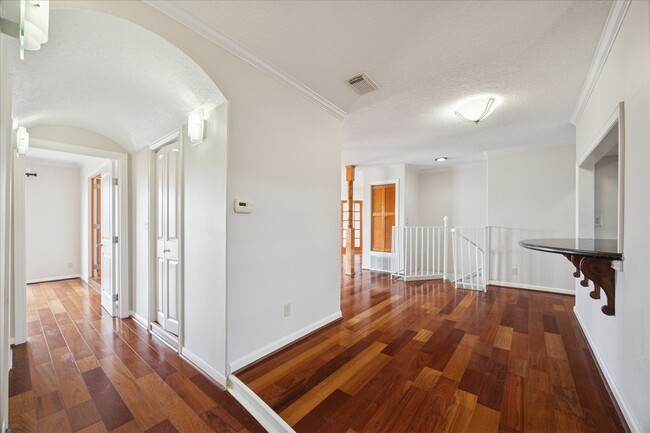 Photo - 709 Gale St Unit 26