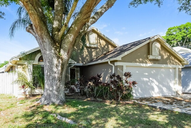 Photo - 1048 Vernon Loop
