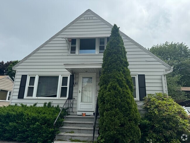 Building Photo - 61 Plainfield Ave Unit 2 Rental