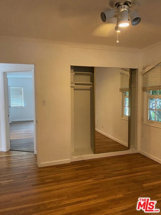 Photo - 17429 Burbank Blvd