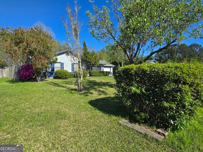 Photo - 425 Sunnyside Dr