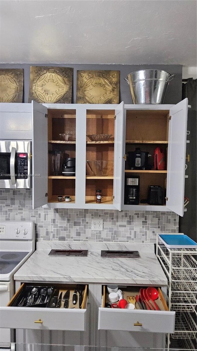 Photo - 4201 SW 60th Pl Unit 2