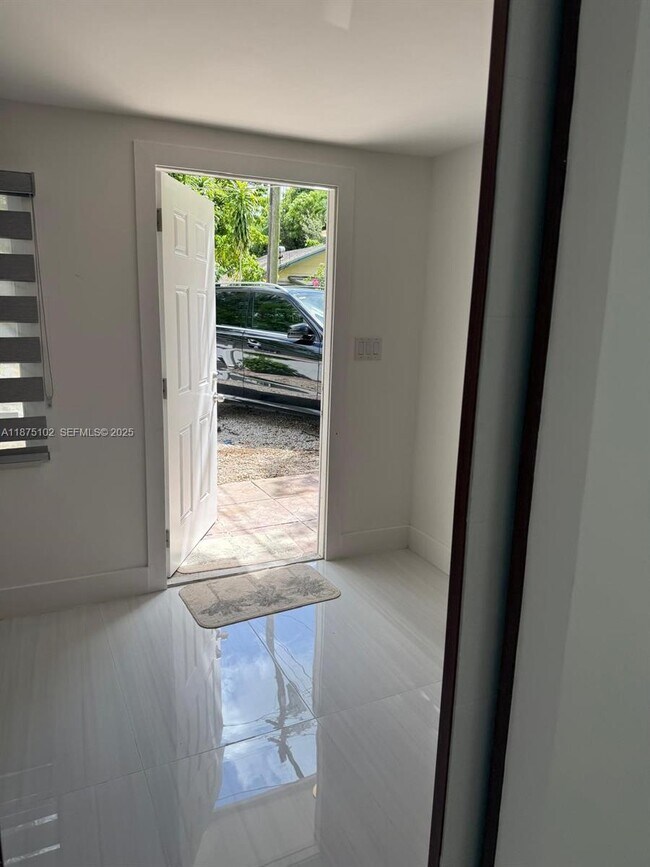 Photo - 1708 Taft St Unidad 2