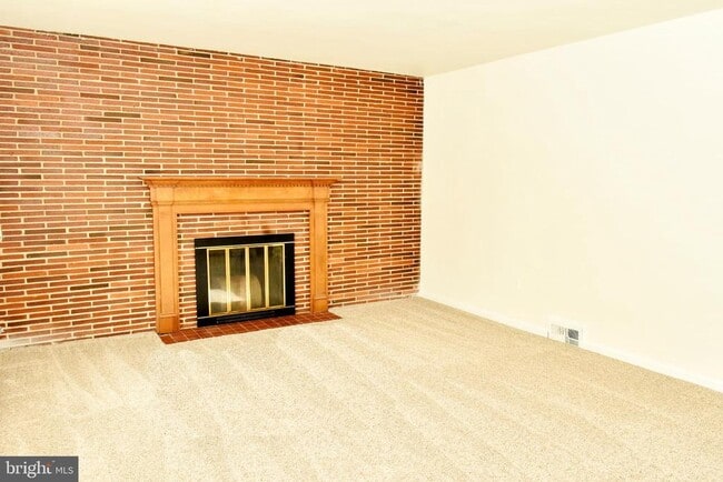 Photo - 627 Biggs Ave