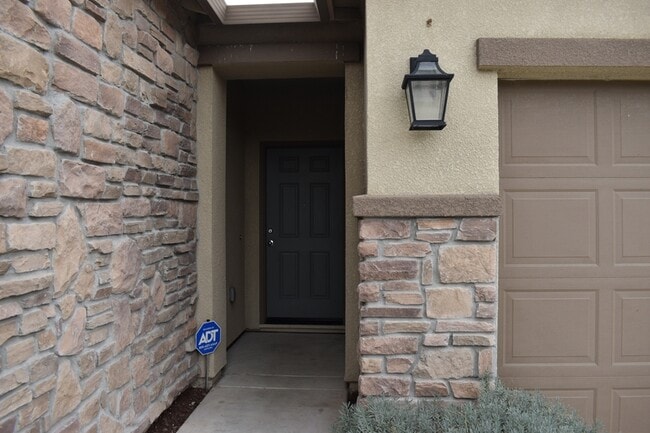 Photo - 662 Pegasus Dr