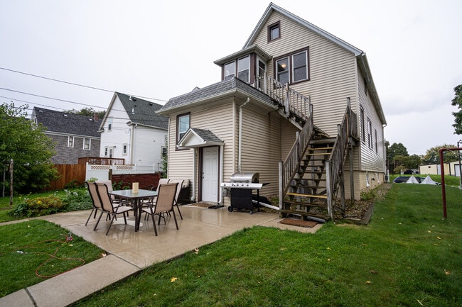 Photo - 316A E Burdick Ave Unidad 1 BR with Den BayView