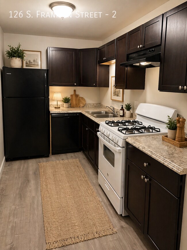 Photo - 126 S Franklin St Unit 2
