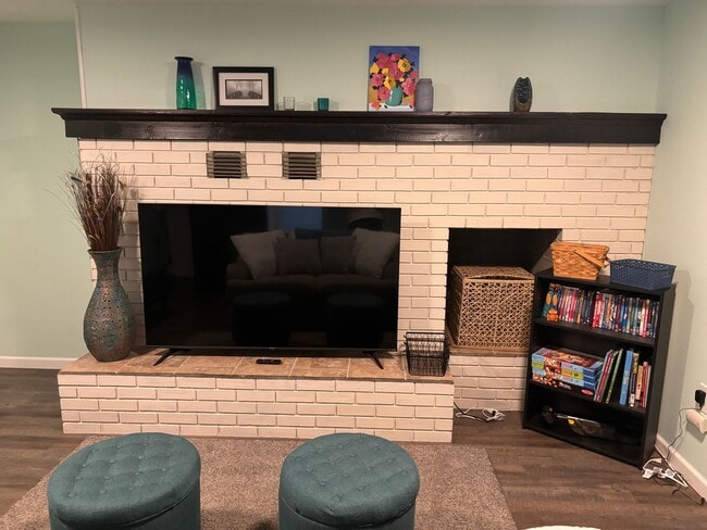 Photo - 1713 Northwestern Ave Unit B