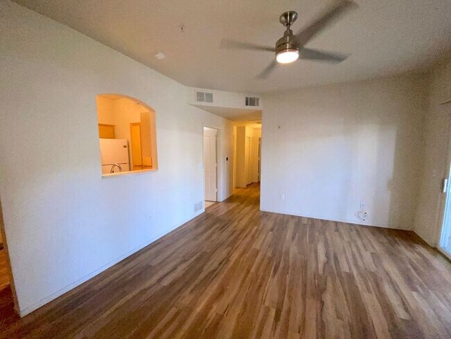 NW Reno Luxury 3 Bedroom Condo - Fitness Center, Pool, Club House