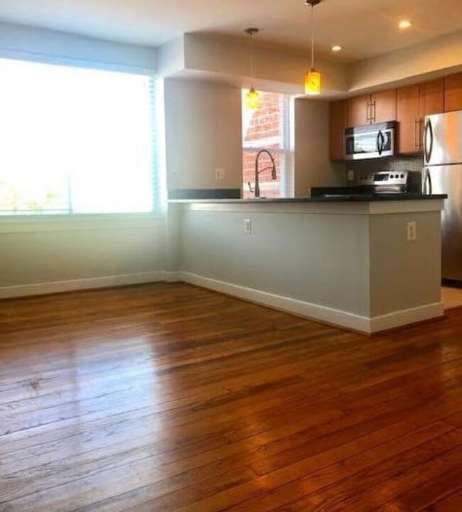 Photo - 420 16th St SE