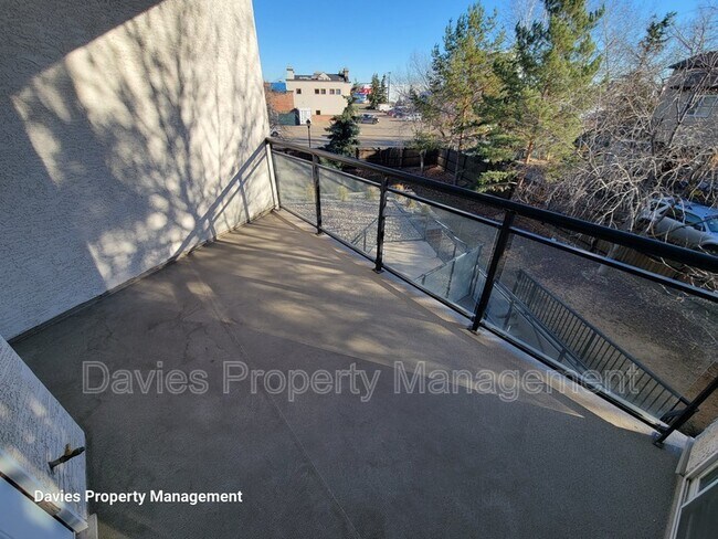 Photo - 4831-104A 104a St NW Unit #225