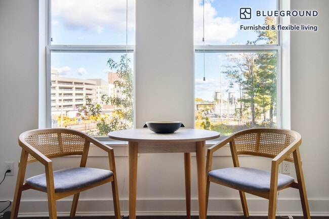 Photo - 90 Fawcett St Unit FL2-ID934