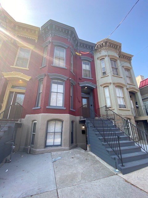 Photo - 372 Clinton Ave Unidad 1