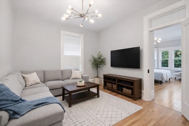 Photo - 161 Nesbit St Unit 2