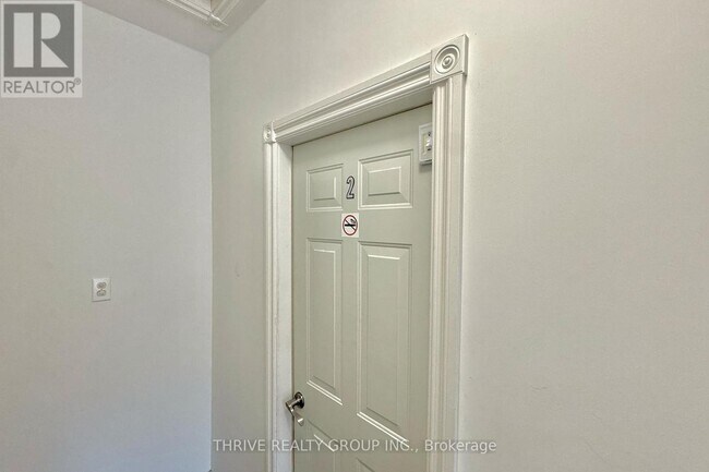 Photo - 136 Walnut St Unit 4