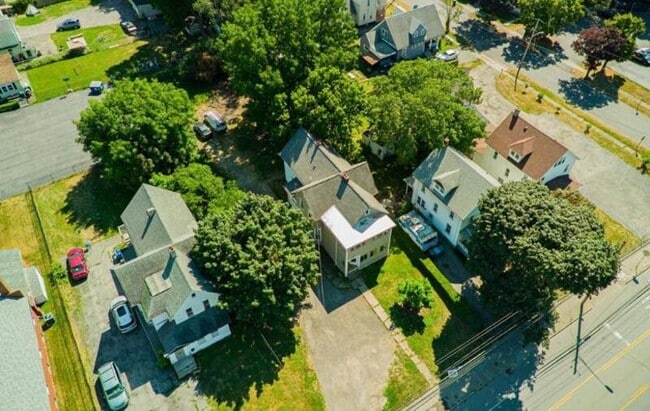 Photo - 1179 Lyell Ave