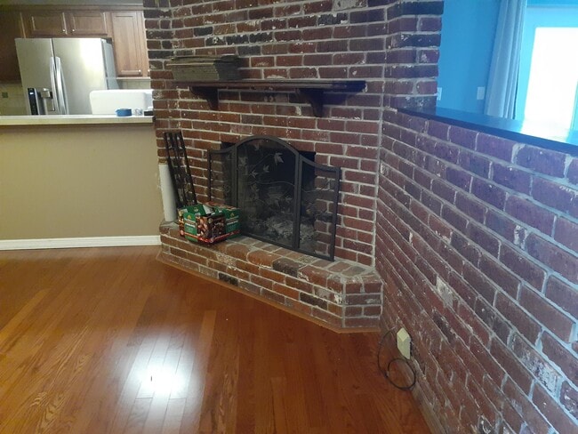 Photo - 2817 Bower Rd