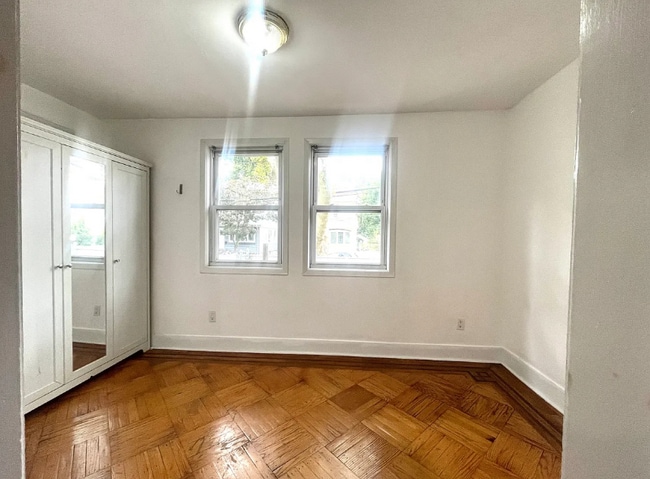 Photo - 80-54-8164 164th St