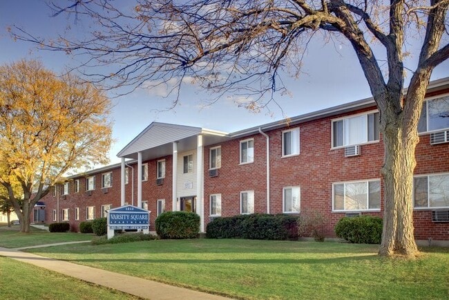 Photo - Varsity Square Apartments