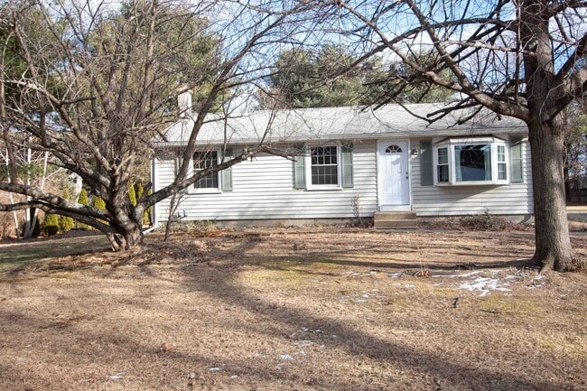 Photo - 3 Bedroom Ranch Available for Rent March 1st