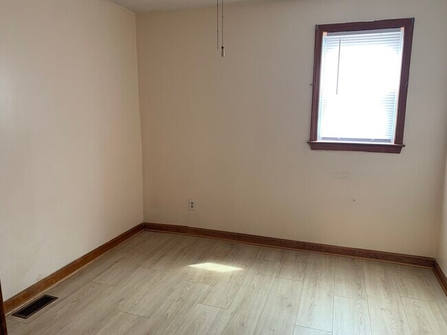 Photo - 226 Brightman St Unit 1 South