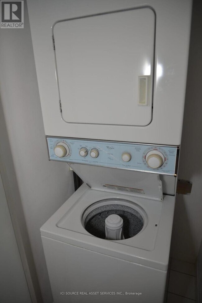 Photo - 231 Fort York Blvd Unité 2105